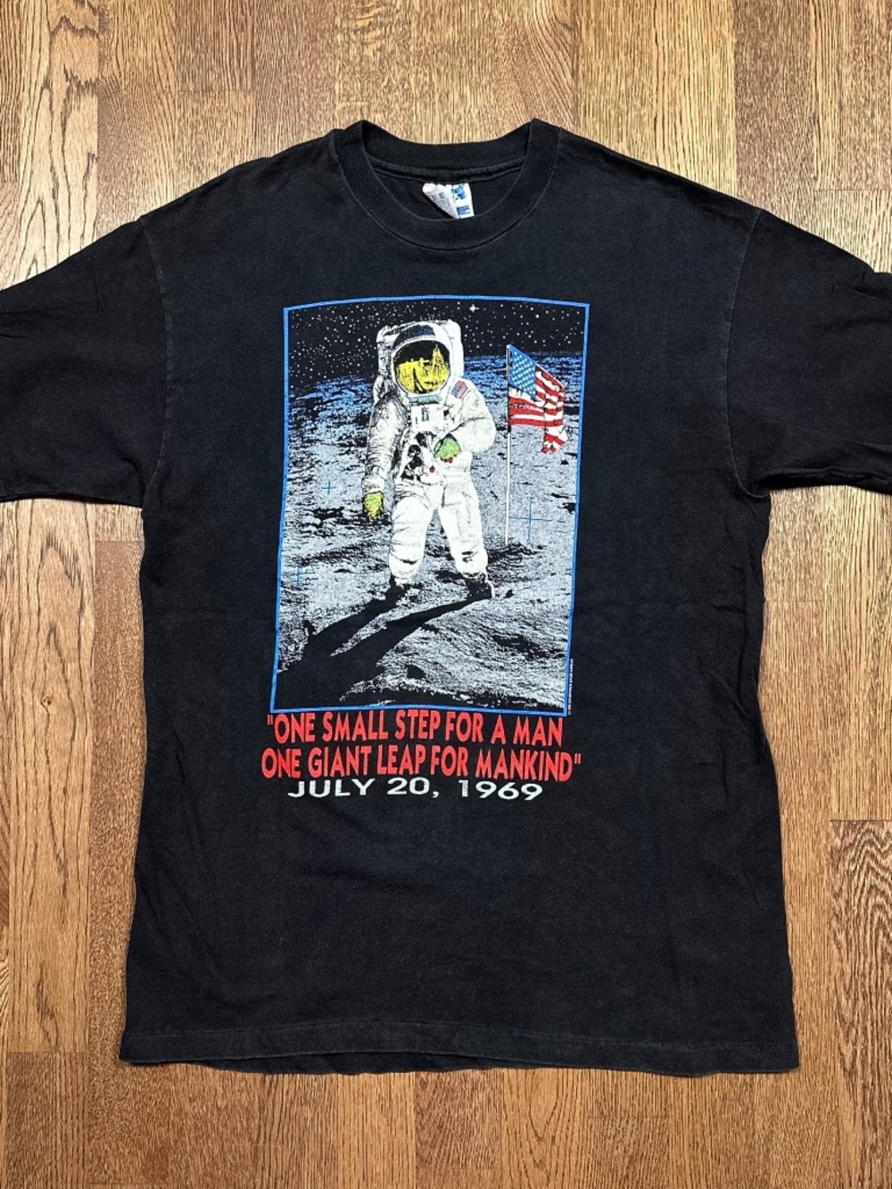 Vintage 90s Moon Landing One Small Step Giant Leap Mankind Hanes T Shirt Mens M
